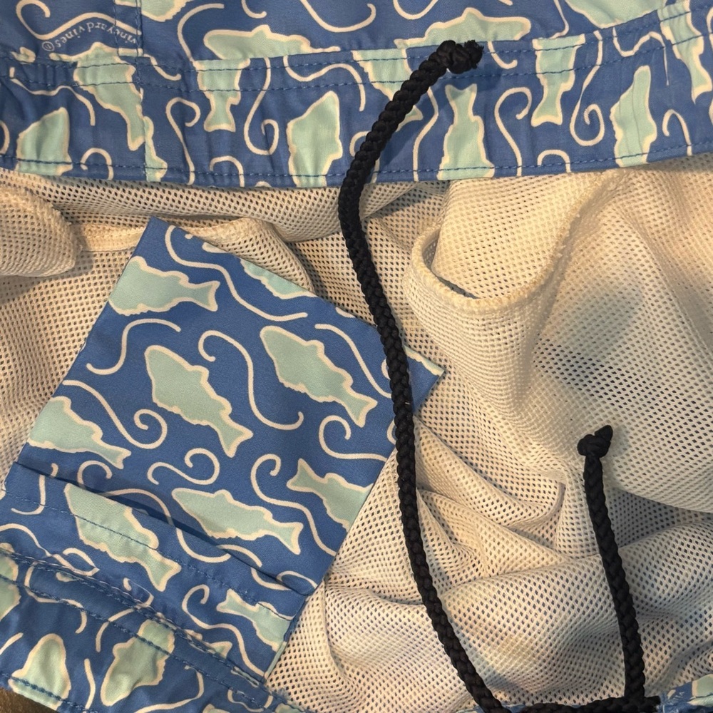 Vineyard Vines Blue Fish Drawstring Swim Trunks M - Picture 6 of 7